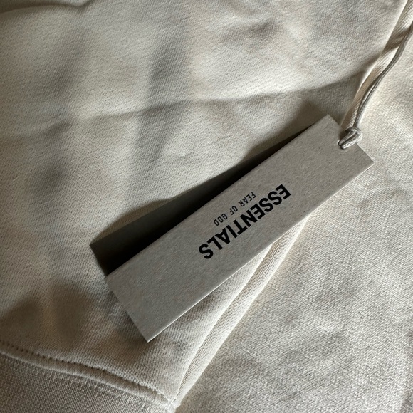 ESSENTIALS Relaxed fit Hoodie - Picture 2 of 5